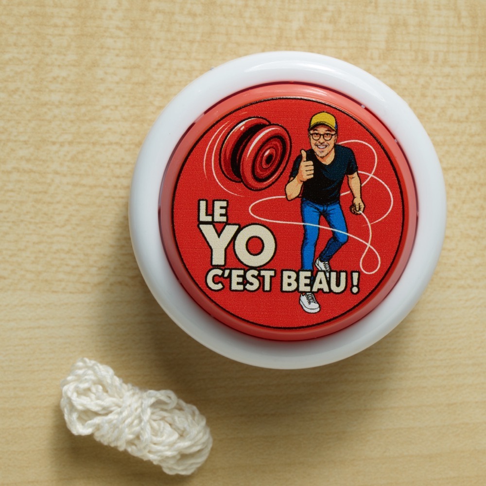 Le YO seul, sa ficelle enroulée à côté